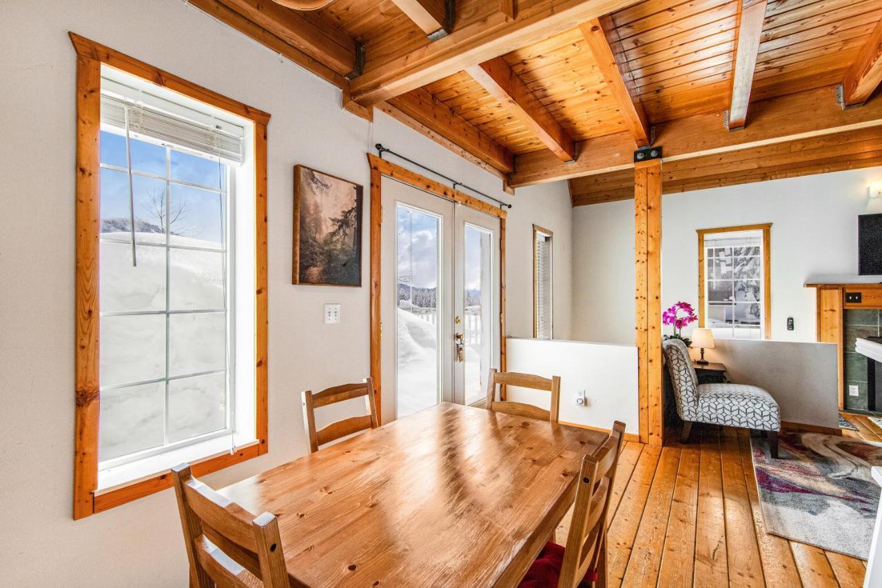 Snoqualmie Pass Summit Chalet מראה חיצוני תמונה